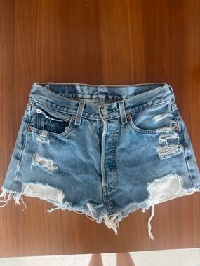 Vintage Levi’s Distressed High-Rise Women’s Shorts - Blue